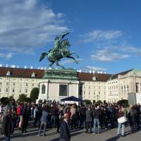 Friedensdemonstration am Heldenplatz in Wien. Foto: Nikolai Schreiter